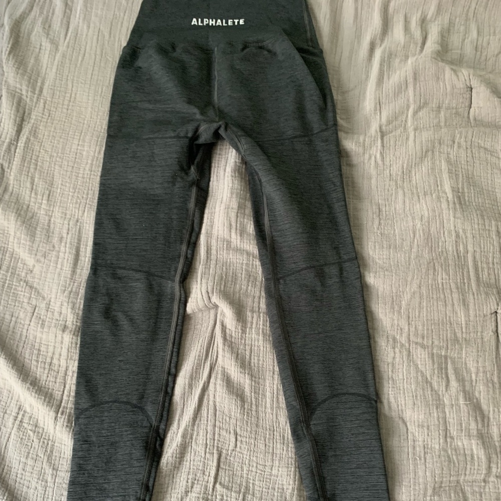 Alphalete Leggings- Grey